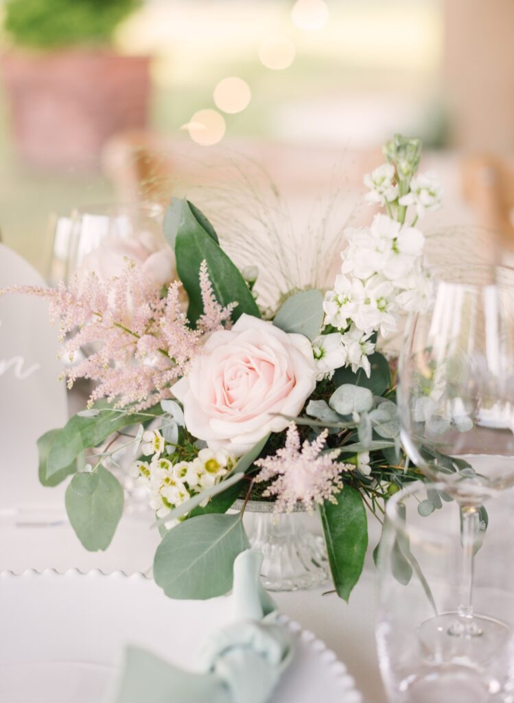 Pretty summer floral table design